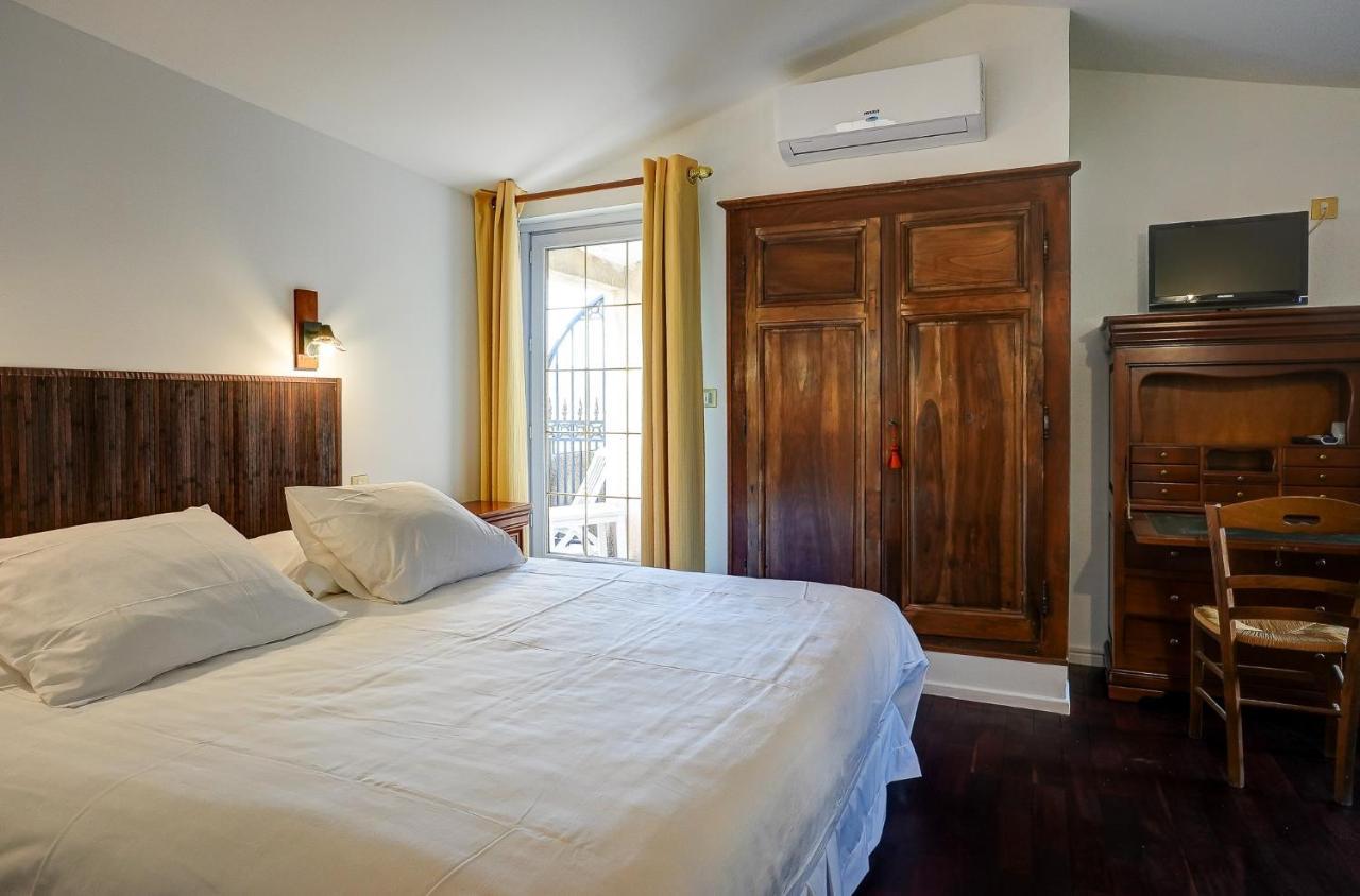 La Chaumiere, Demeure D'Hotes Lauris Bagian luar foto