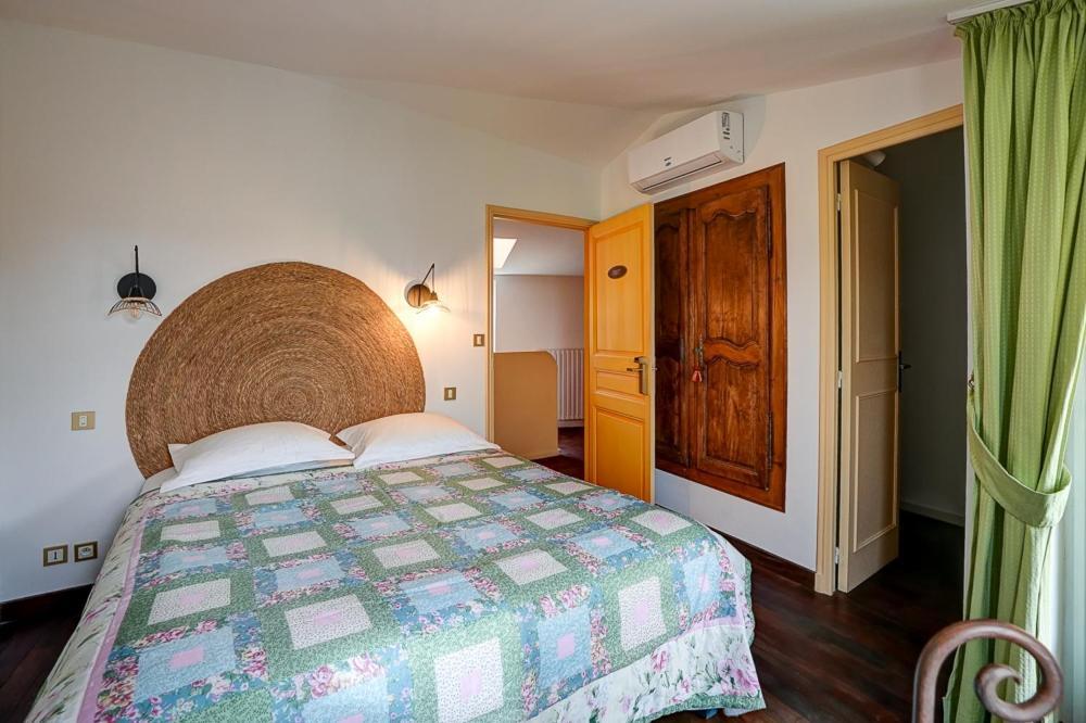 La Chaumiere, Demeure D'Hotes Lauris Bagian luar foto