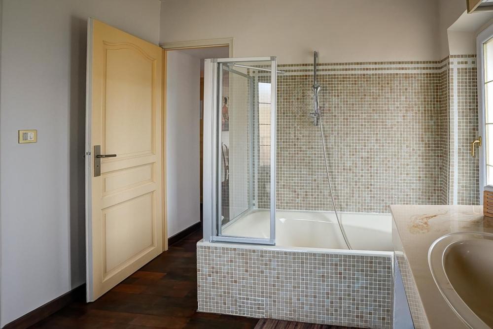 La Chaumiere, Demeure D'Hotes Lauris Bagian luar foto